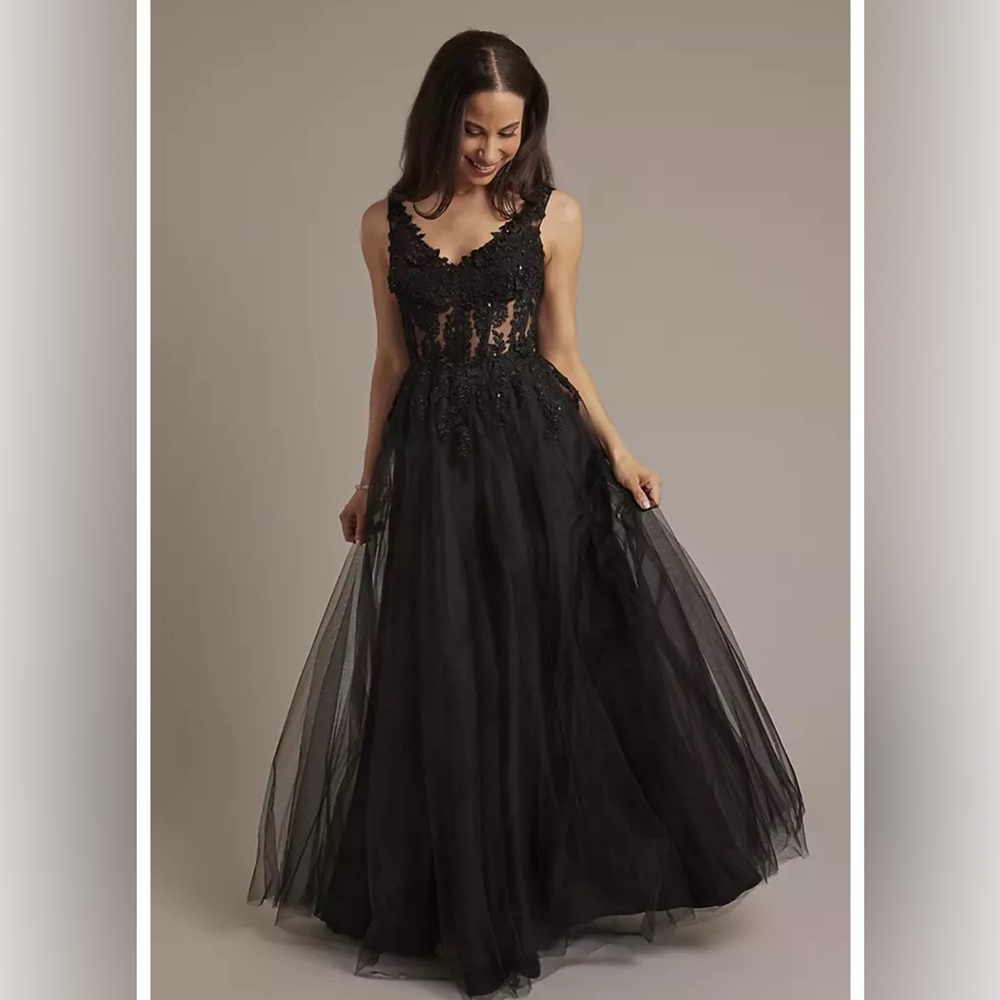 🖤Black Ballgown🖤